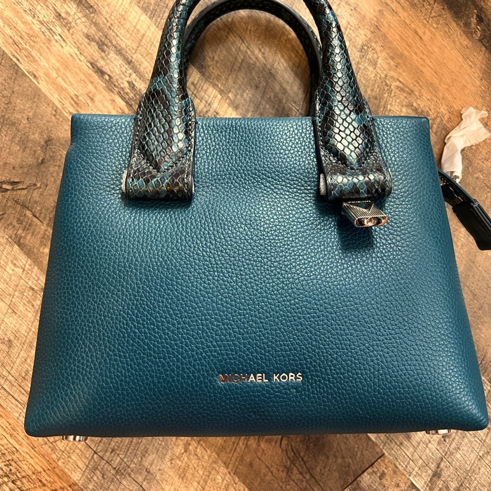 NWT Michael Kors Rollins Bag